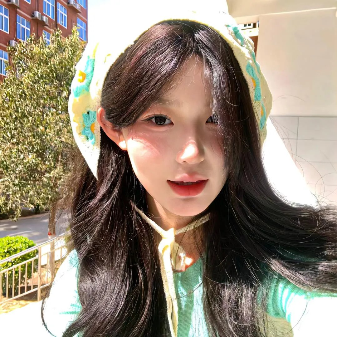 你对她下蛊？她可是苗疆圣女